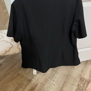 Black Lauderdale L scrub set.